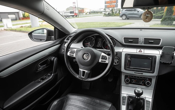 Volkswagen CC cena 34900 przebieg: 175200, rok produkcji 2009 z Ostrów Wielkopolski małe 379